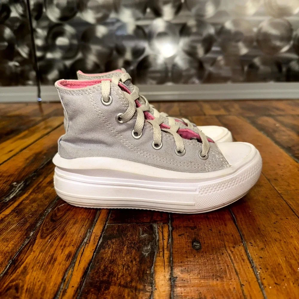 Converse Chuck Taylor All Star Move Platform Sneakers Youth Size 11 Light Gray
